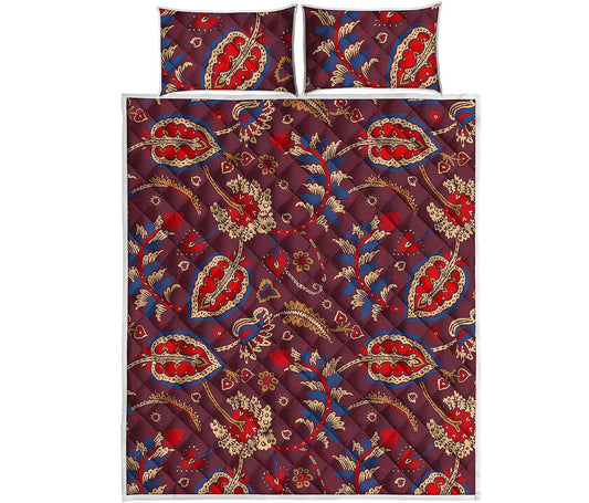Maroon Vintage Bohemian Floral Print Quilt Bed Set