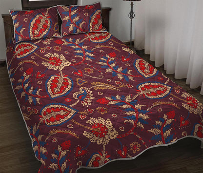 Maroon Vintage Bohemian Floral Print Quilt Bed Set