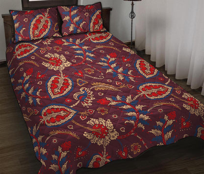Maroon Vintage Bohemian Floral Print Quilt Bed Set