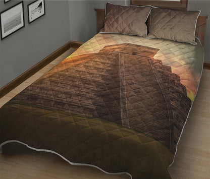 Mayan Pyramid Print Quilt Bed Set