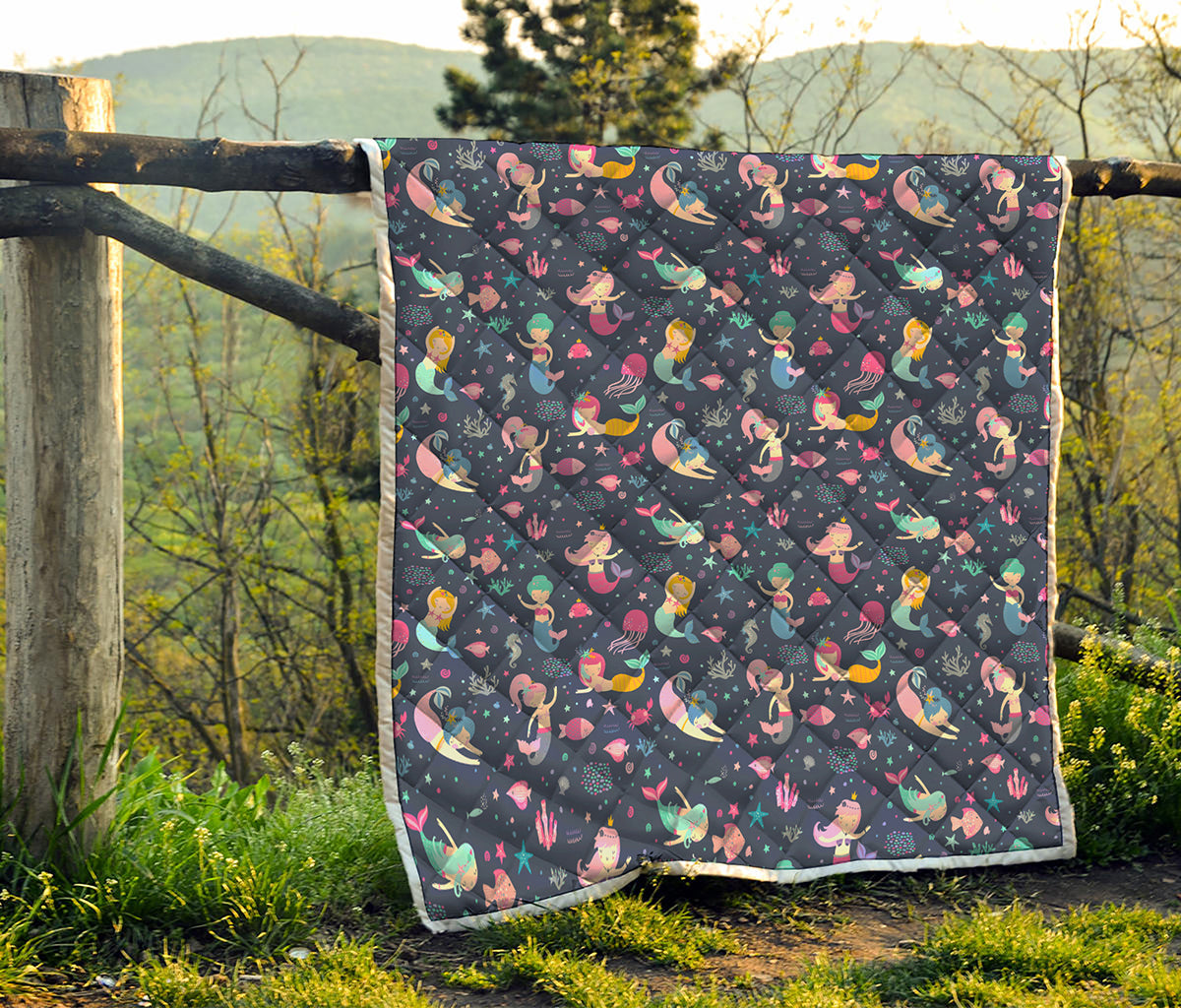 Mermaid Cartoon Pattern Print Quilt