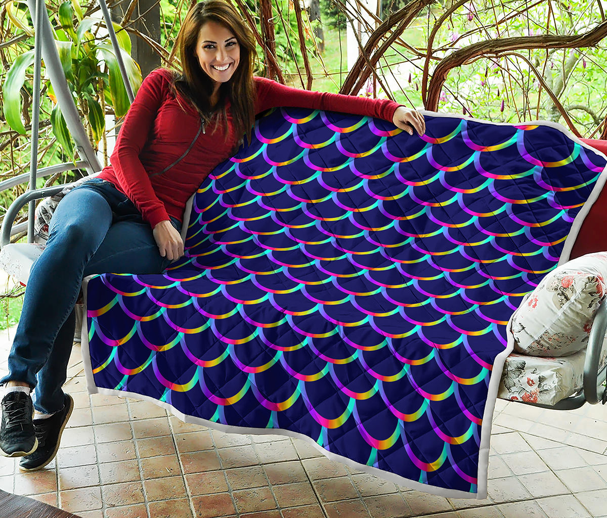 Mermaid Scales Pattern Print Quilt