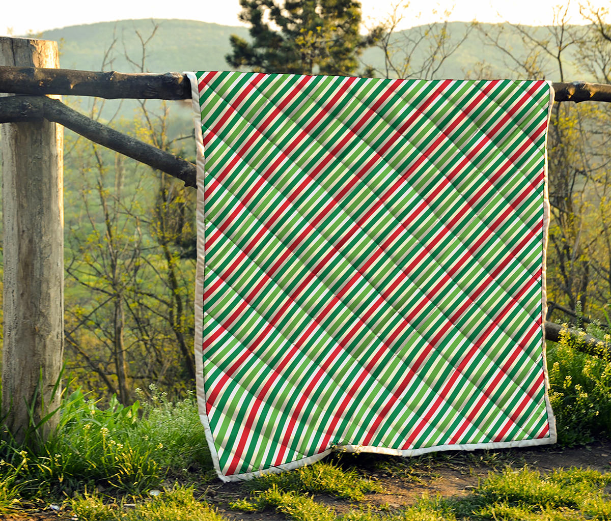Merry Christmas Stripes Pattern Print Quilt