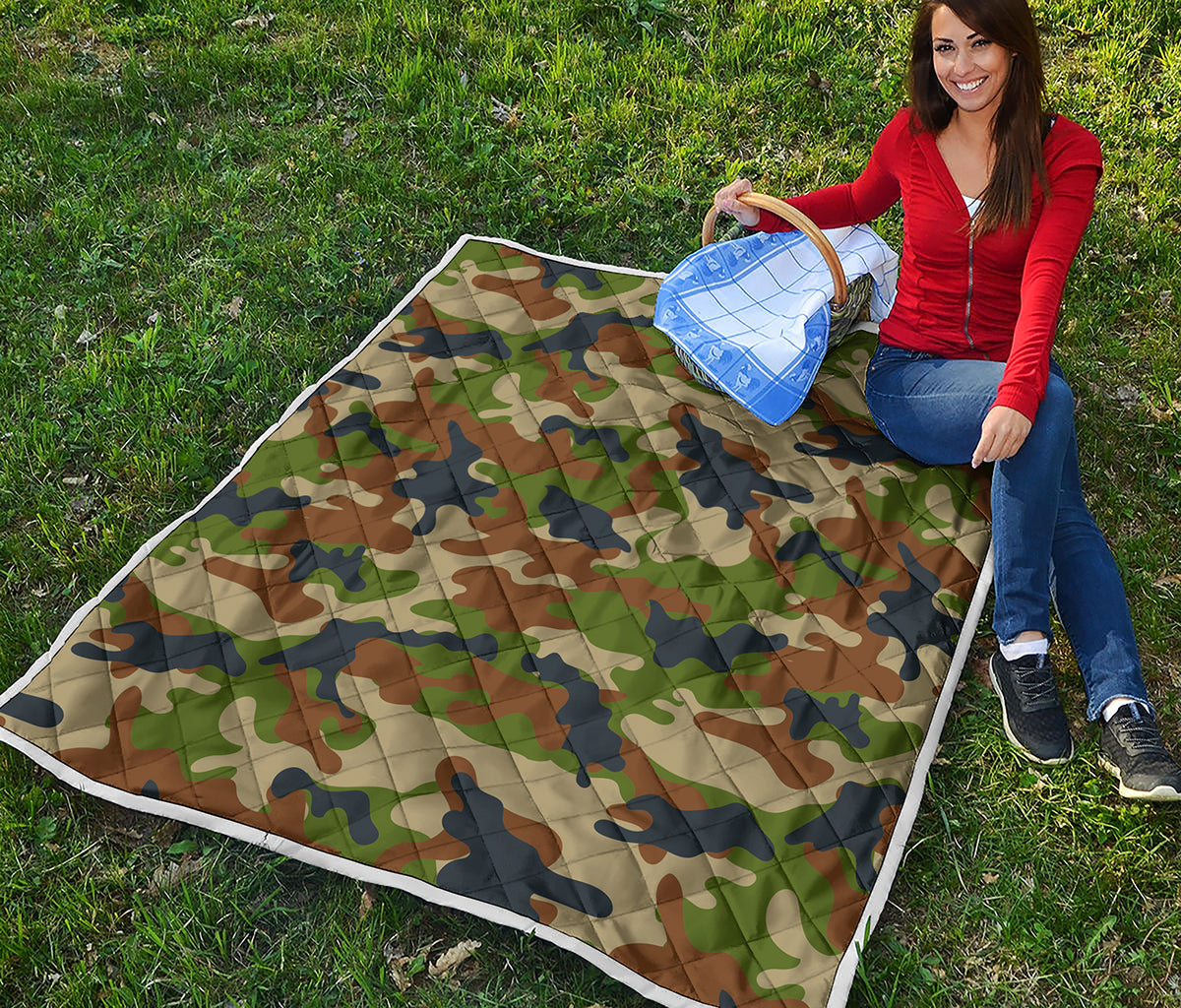 Military Green Camouflage Print Quilt