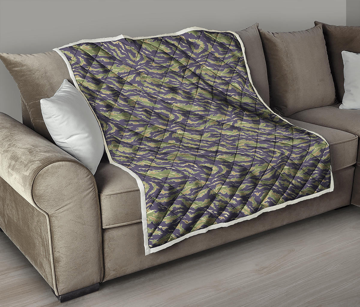 Military Tiger Stripe Camouflage Print Quilt