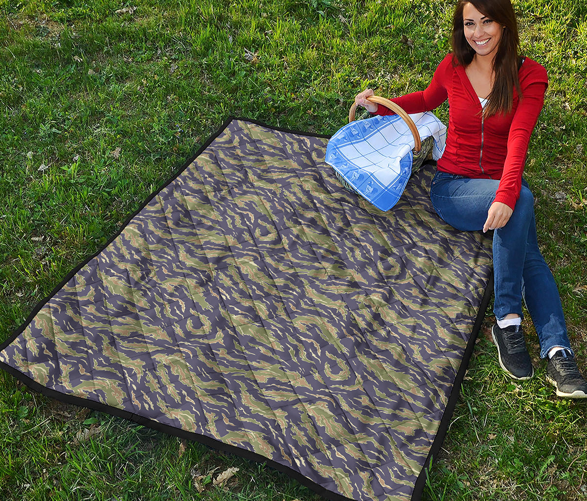 Military Tiger Stripe Camouflage Print Quilt