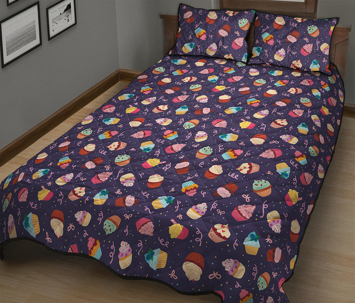 Mini Cupcake Pattern Print Quilt Bed Set