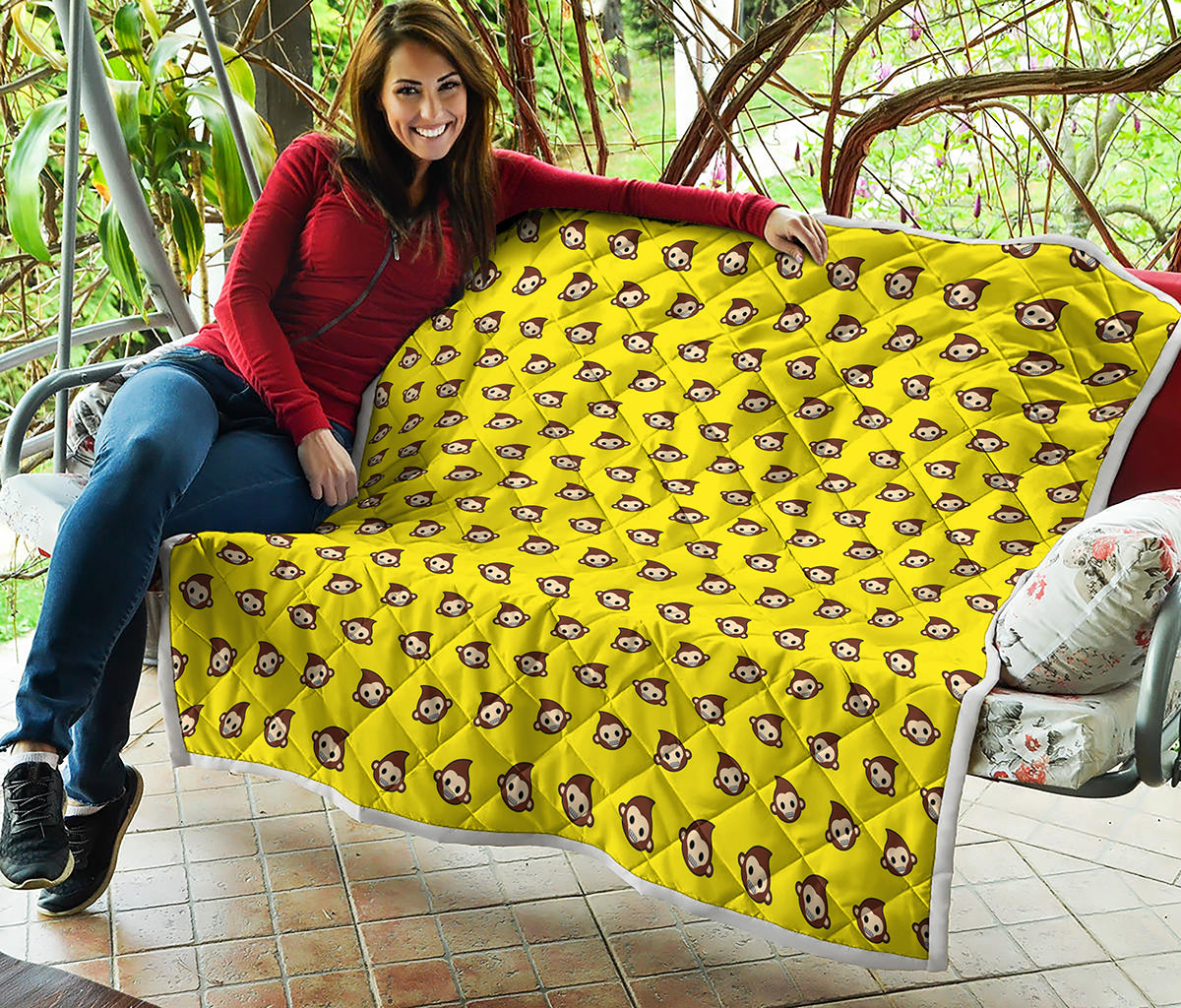 Monkey Emoji Pattern Print Quilt