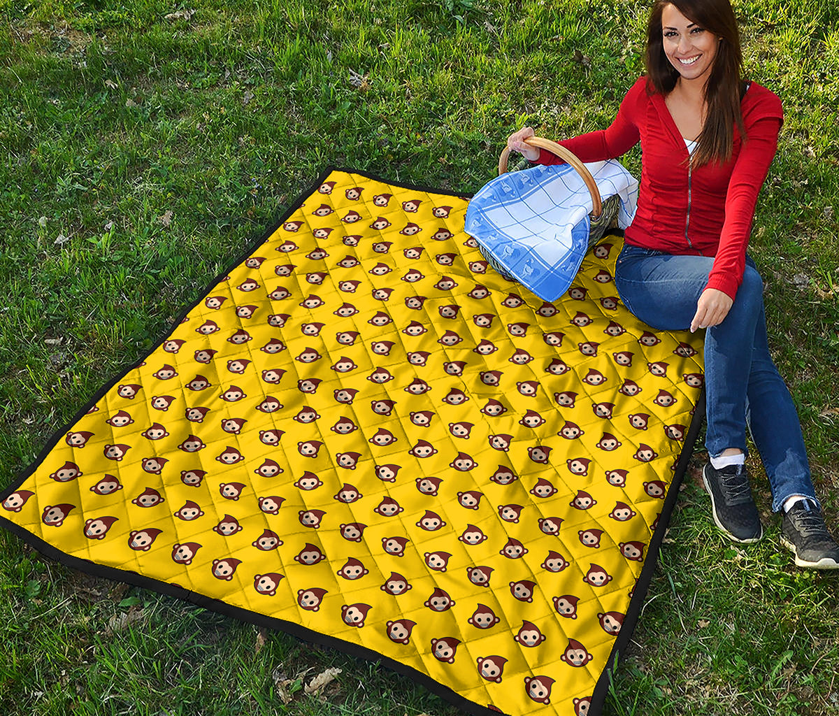 Monkey Emoji Pattern Print Quilt