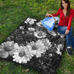 Monochrome Daisy Flower Print Quilt