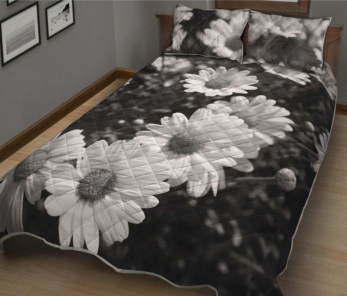 Monochrome Daisy Flower Print Quilt Bed Set