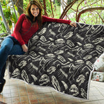 Monochrome Dinosaur Fossil Pattern Print Quilt