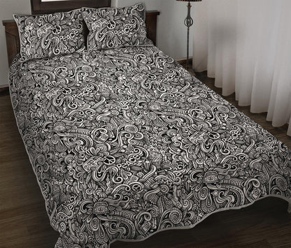 Monochrome Graffiti Hippie Pattern Print Quilt Bed Set