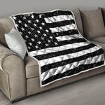 Monochrome Grunge American Flag Print Quilt