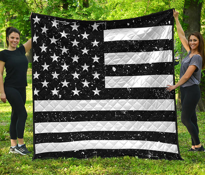 Monochrome Grunge American Flag Print Quilt
