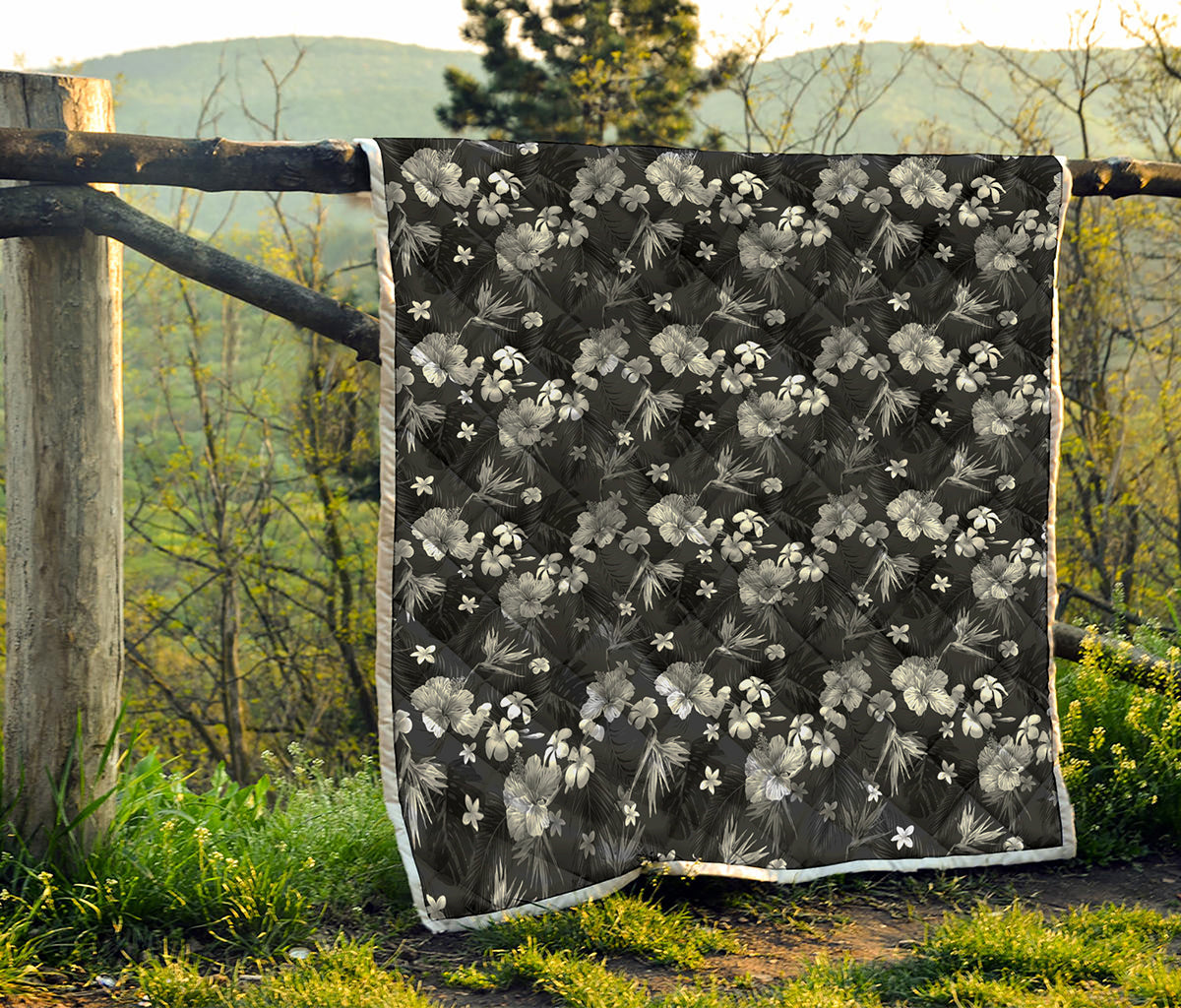 Monochrome Hawaiian Floral Print Quilt