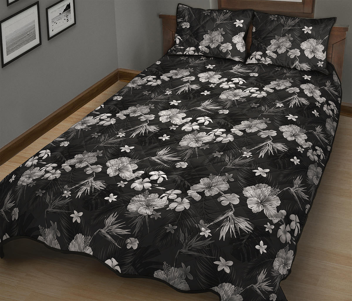 Monochrome Hawaiian Floral Print Quilt Bed Set
