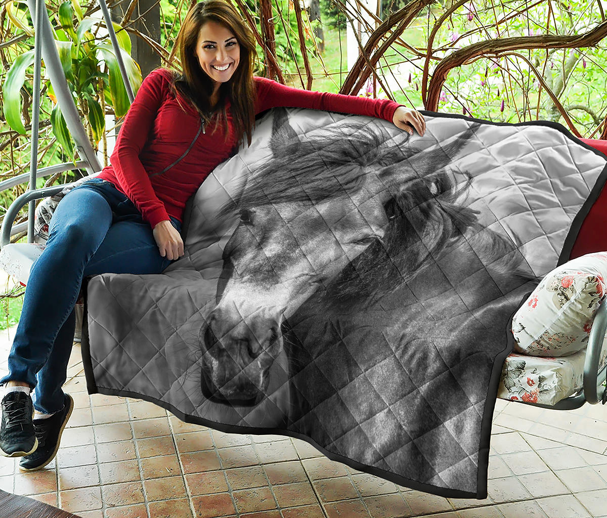 Monochrome Horse Print Quilt