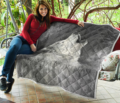 Monochrome Howling Wolf Print Quilt