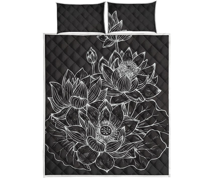 Monochrome Lotus Print Quilt Bed Set