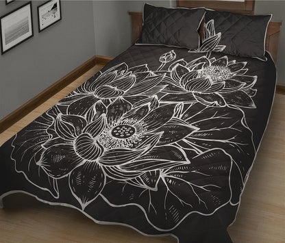 Monochrome Lotus Print Quilt Bed Set