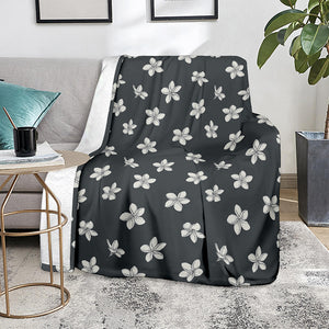 Monochrome Plumeria Pattern Print Blanket