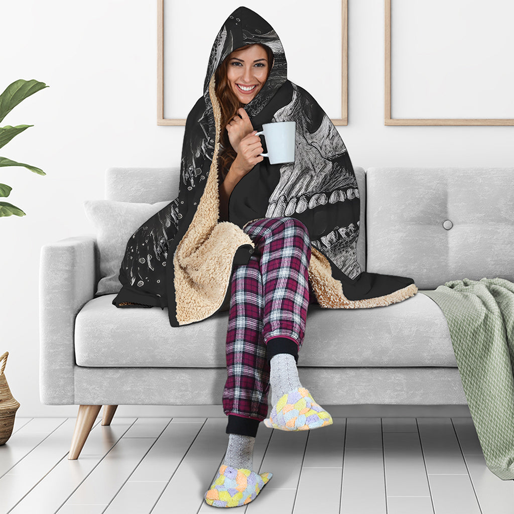Monochrome Punk Skull Print Hooded Blanket