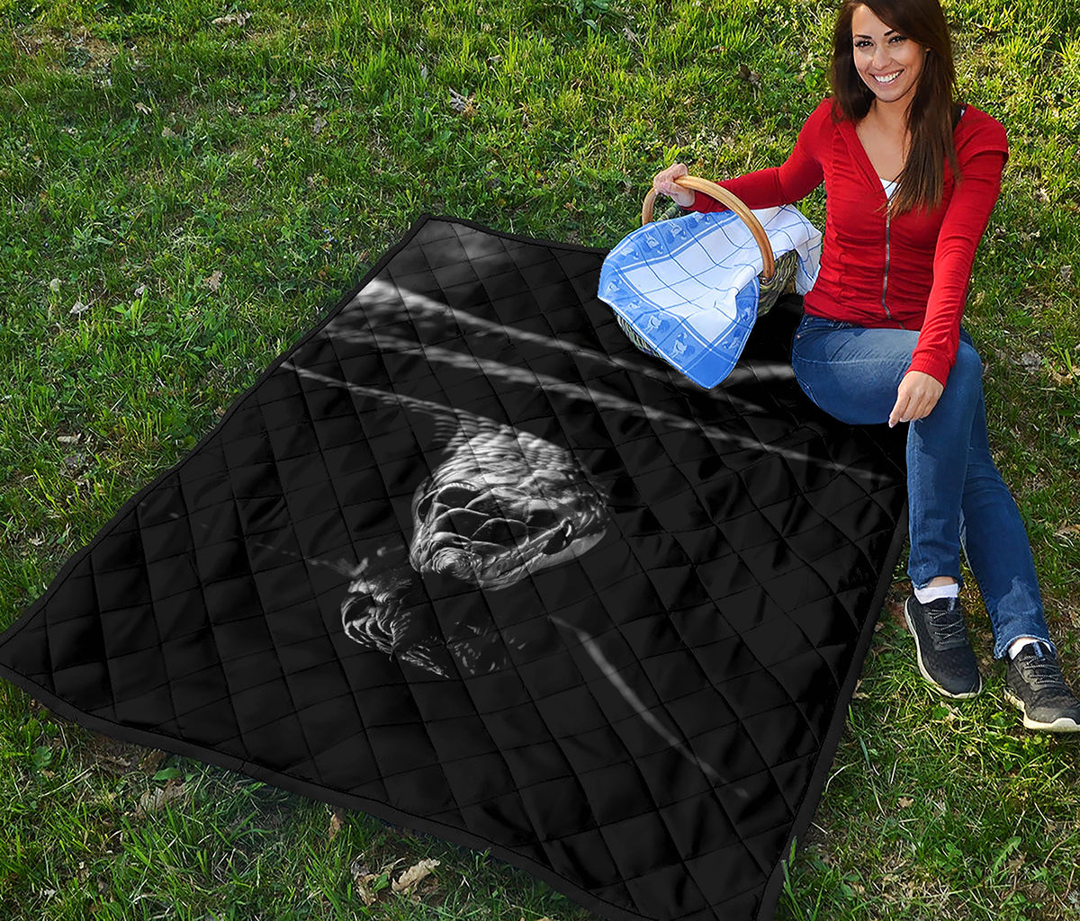 Monochrome Rhinoceros Ratsnake Print Quilt