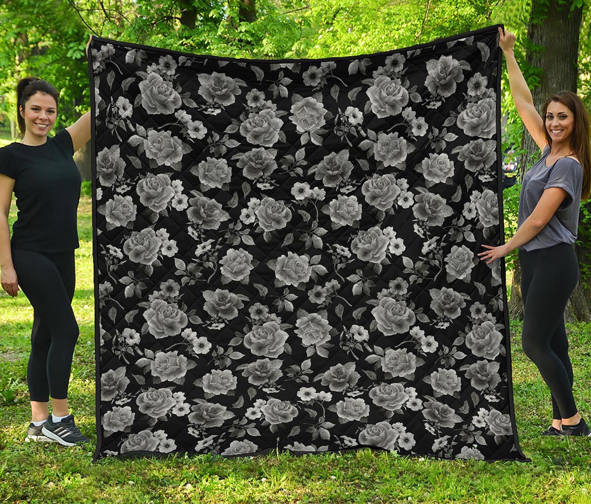 Monochrome Rose Floral Pattern Print Quilt