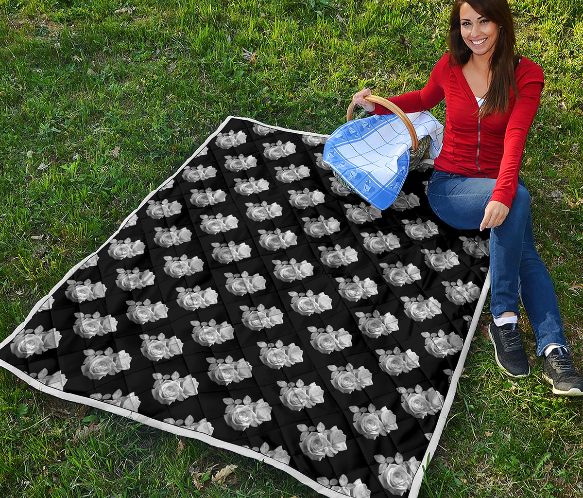 Monochrome Rose Pattern Print Quilt