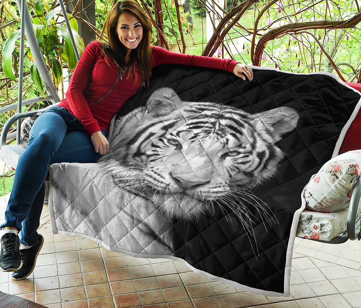 Monochrome White Bengal Tiger Print Quilt