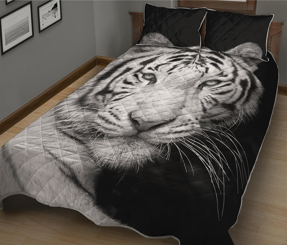 Monochrome White Bengal Tiger Print Quilt Bed Set