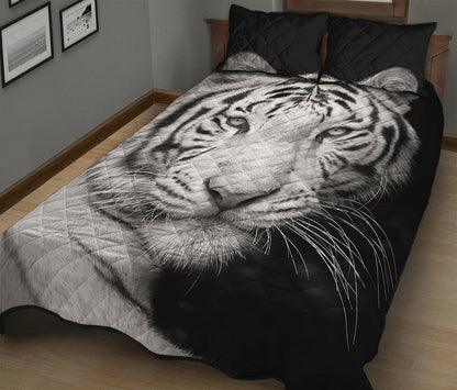Monochrome White Bengal Tiger Print Quilt Bed Set