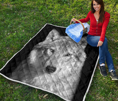 Monochrome Wolf Print Quilt