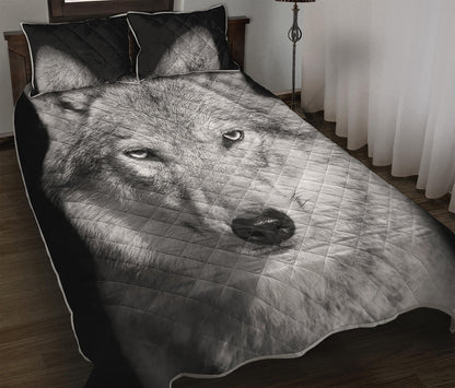 Monochrome Wolf Print Quilt Bed Set