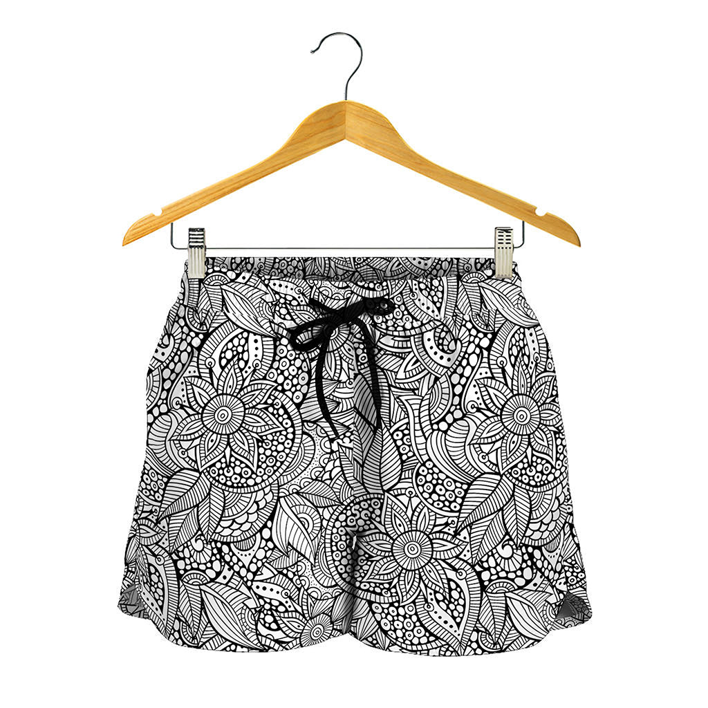 Monochrome Zentangle Pattern Print Women's Shorts