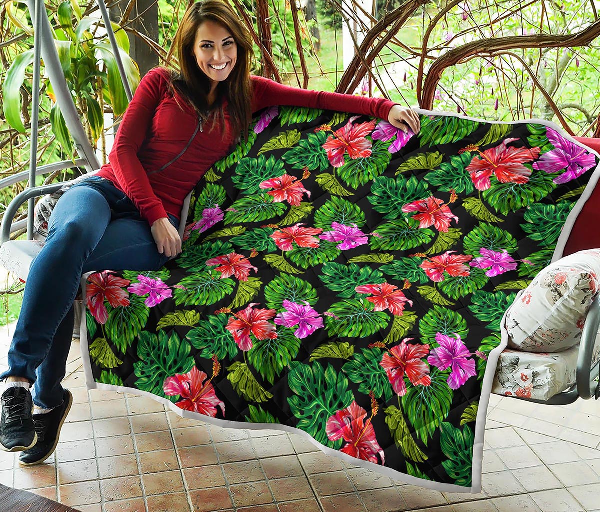 monstera quilt Monstera Hibiscus Hawaii Pattern Print Quilt