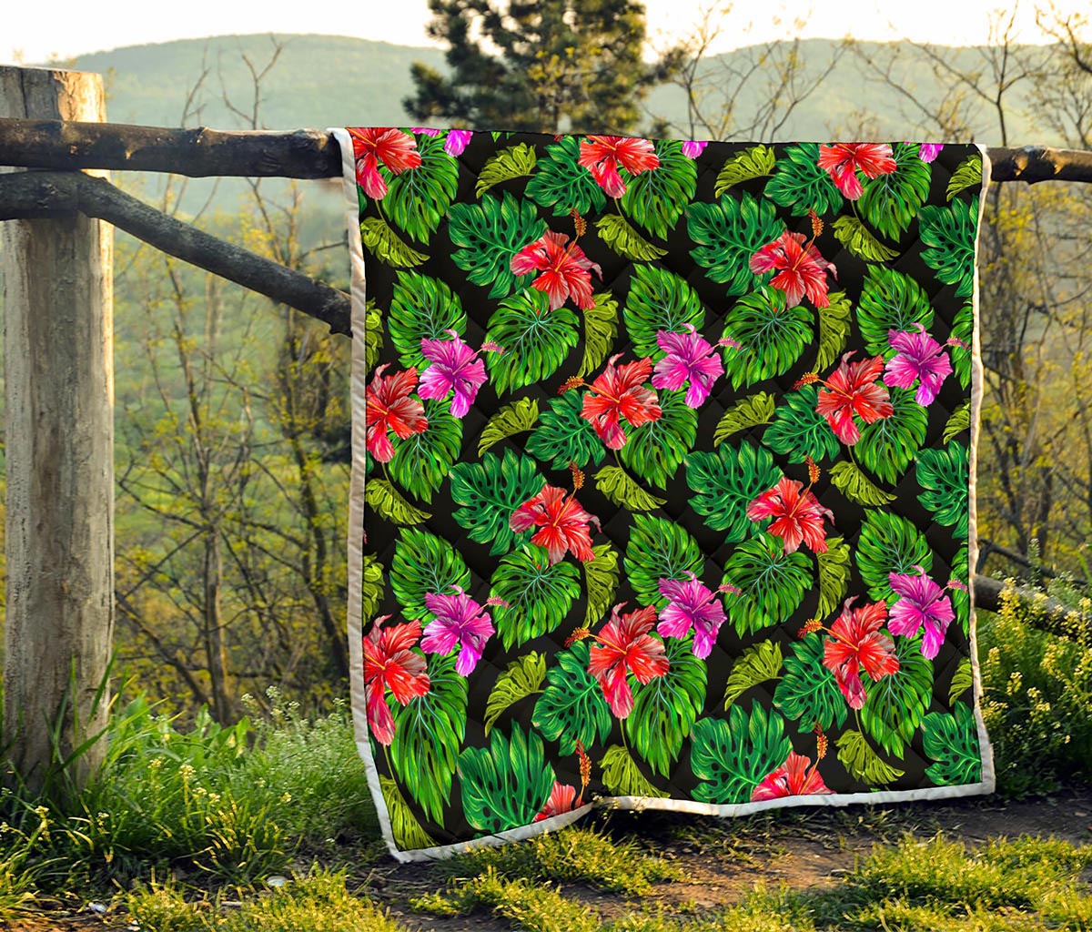 Monstera Hibiscus Hawaii Pattern Print Quilt