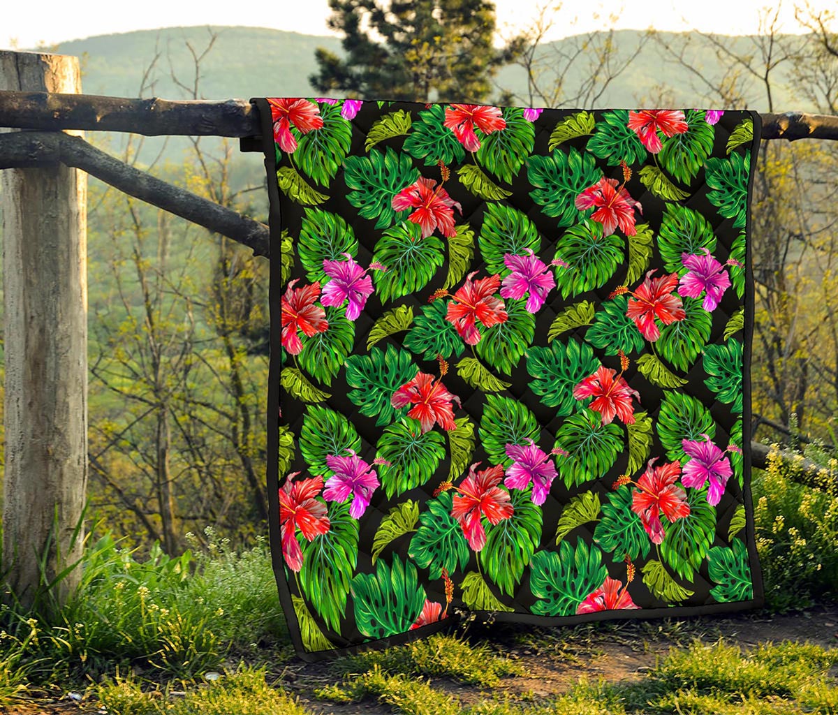 Monstera Hibiscus Hawaii Pattern Print Quilt