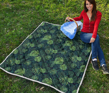 Monstera Palm Leaves Pattern Print Quilt