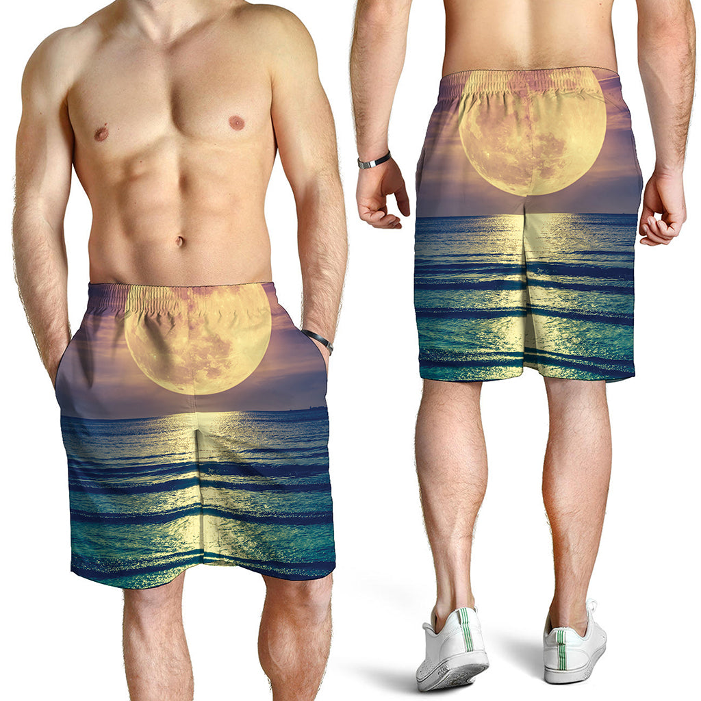 Moon Beach Print Men's Shorts