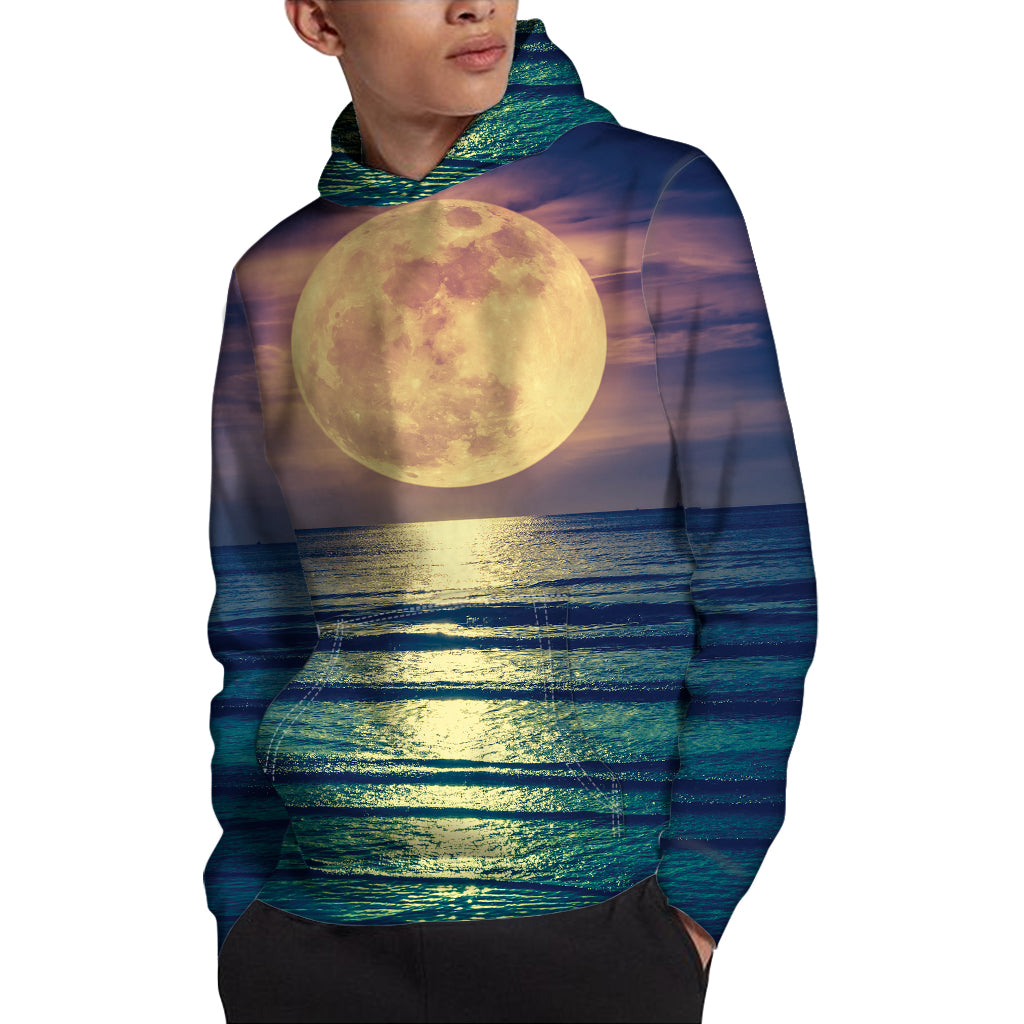 Moon Beach Print Pullover Hoodie