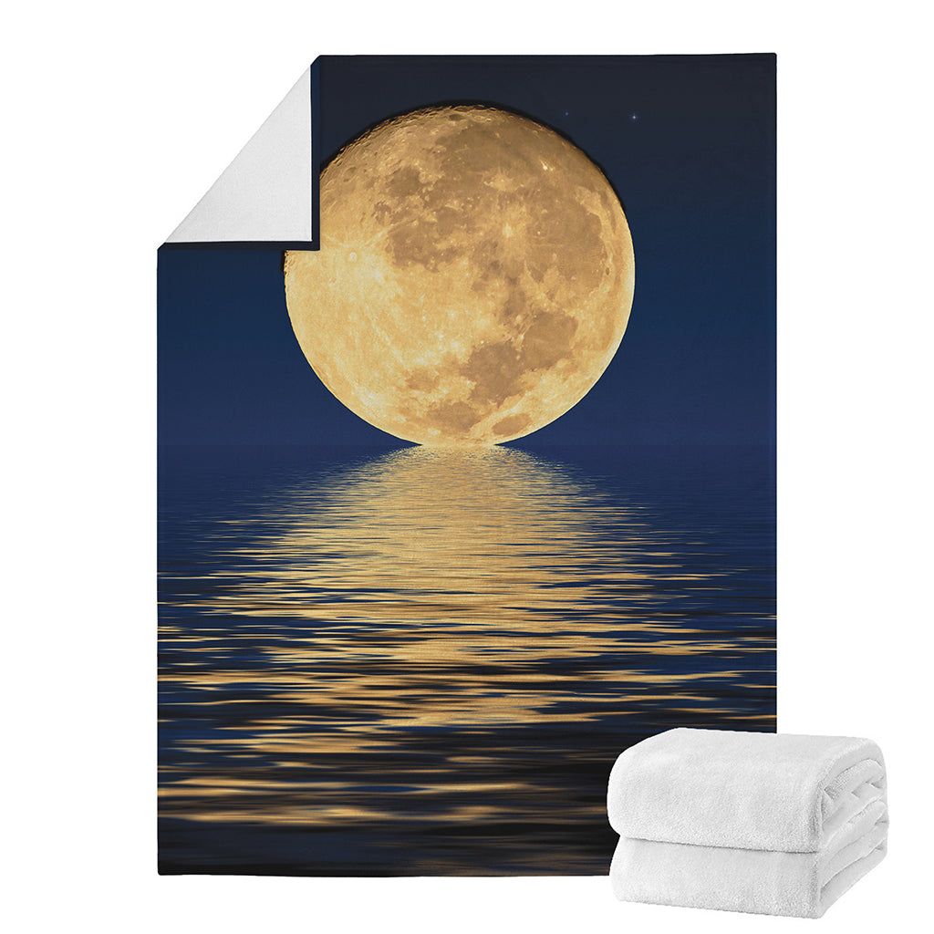 Moonlight On The Sea Print Blanket