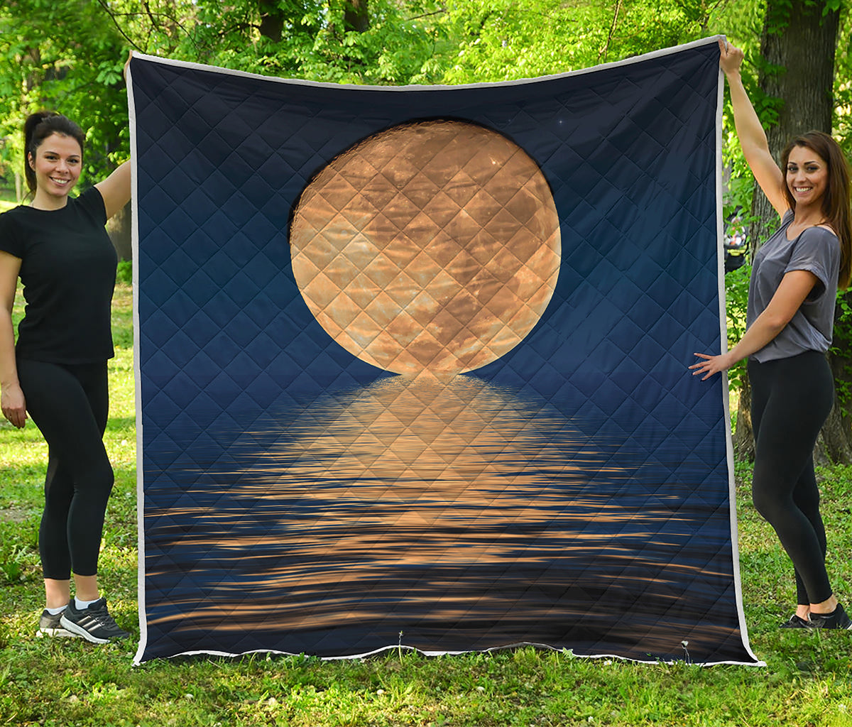 Moonlight On The Sea Print Quilt