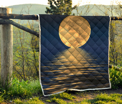 Moonlight On The Sea Print Quilt