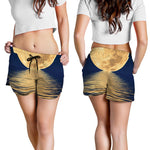 Moonlight On The Sea Print Women's Shorts
