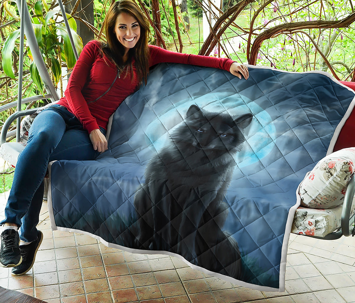 Moonlight Wolf Print Quilt