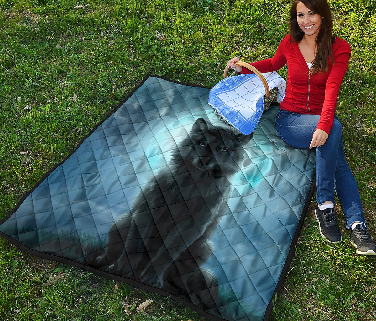 Moonlight Wolf Print Quilt