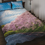 Mount Fuji And Cherry Blossom Print Quilt Bed Set