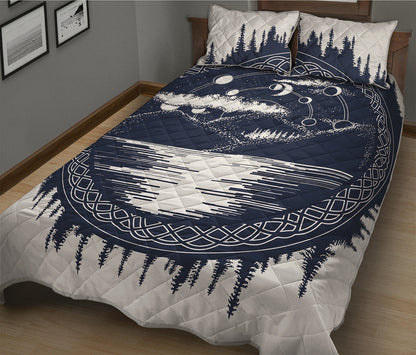 Mystical Lunar Phase Print Quilt Bed Set